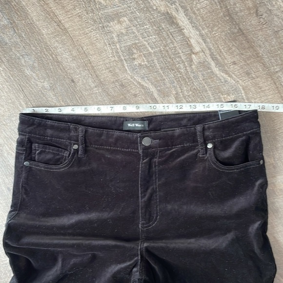 Well Worn Black Velvet Straight Leg High Rise Pants size 14/34 - Picture 12 of 13